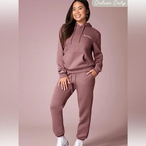 Rare Beauty 2 pc hoodie & bottom sweats. Med